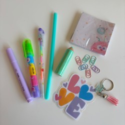 Vaso de Papelería con dibujos de LÁPIZ y MANZANA