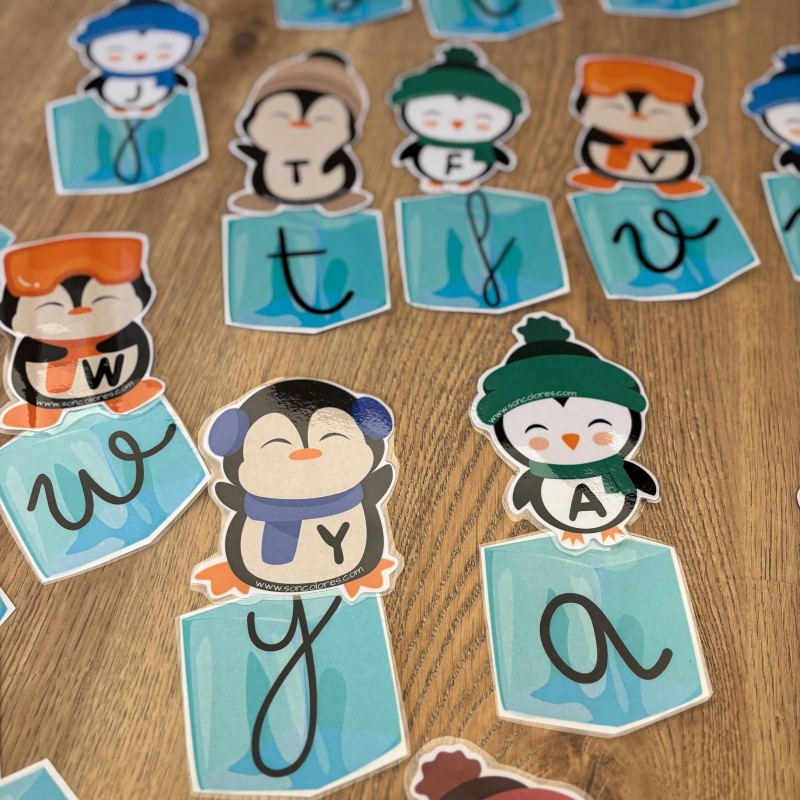 Cada pingüino con su hielo