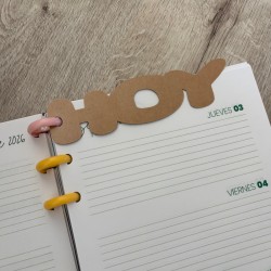 Separador semanal intercambiable con la palabra «Hoy» marcando la semana en la agenda 2026-27 diseño Plumas