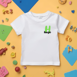 Camiseta con nombre + inicial en VERDE