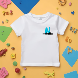 Camiseta con nombre + inicial en AZUL