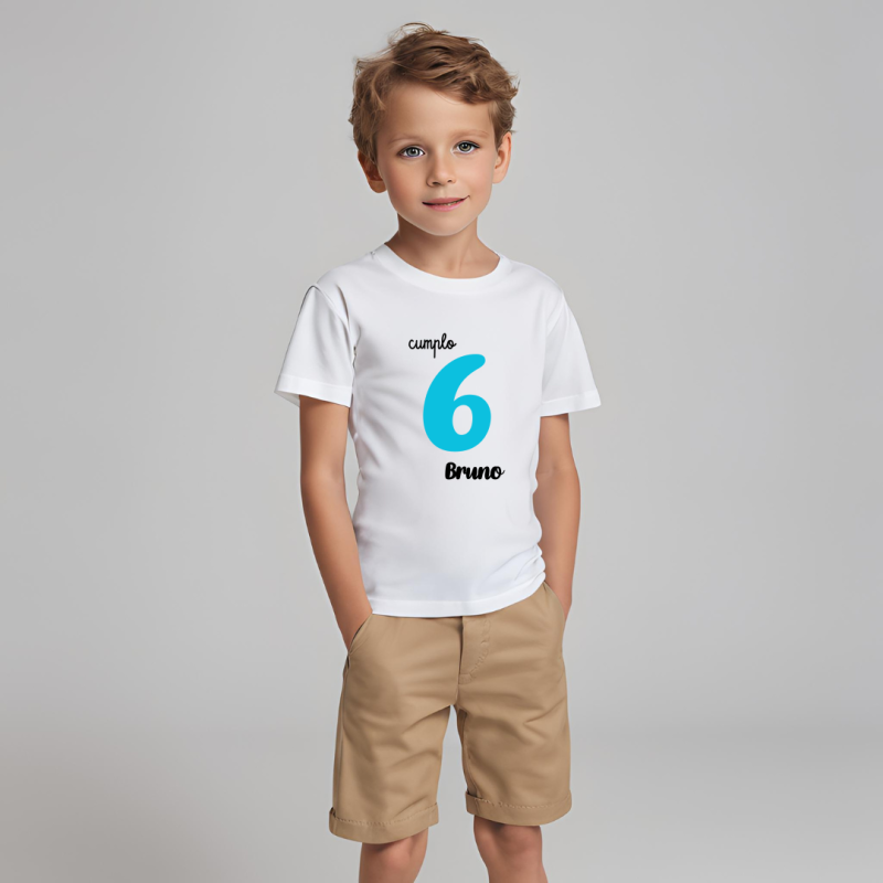 Camiseta cumplo con número en AZUL y nombre (Castellano) | Son Colores Camiseta cumplo con número en AZUL y nombre (Castellano) | Son Colores